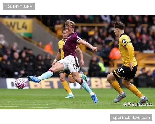 西汉姆联2025赛季逆风翻盘，强势冲击英超顶级荣誉