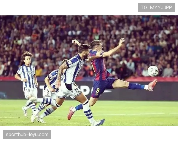 莱万多夫斯基主动降薪留队，力挺球队未来发展