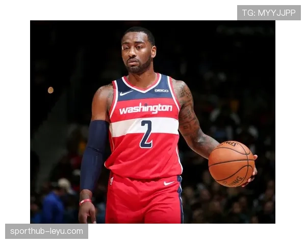 约翰·沃尔挡拆突破提升效率，助力球队关键时刻得分爆发